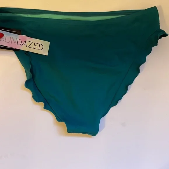 🔥NEW Jade Ruffle 2PC Bikini - Picture 10 of 13